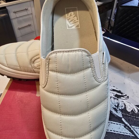VANS Snow Lodge Slipper Mens US Size 11 Quilted Marshmallow ***RARE*** NEW - Picture 2 of 9